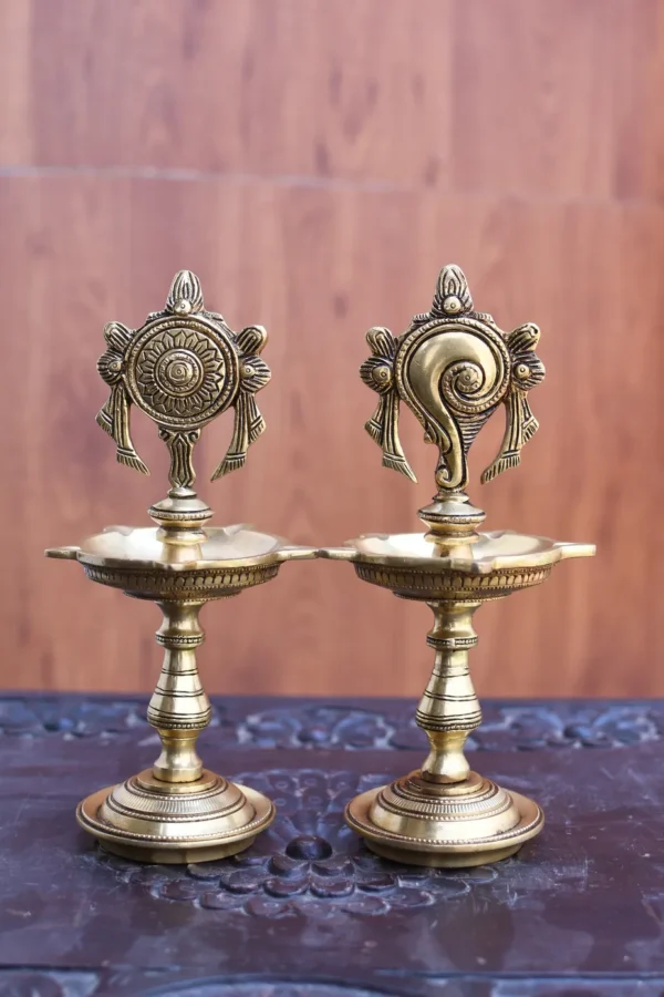 Brass Sangu & Sakkara Lamp