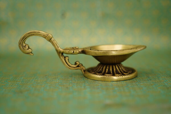 Brass Dhoop Dani